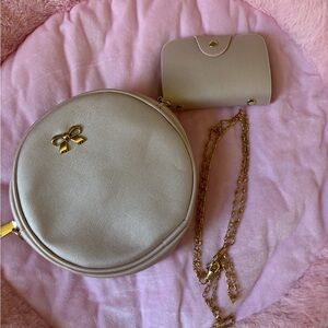 Elegant Cream Round Bag Set with Gold Accents